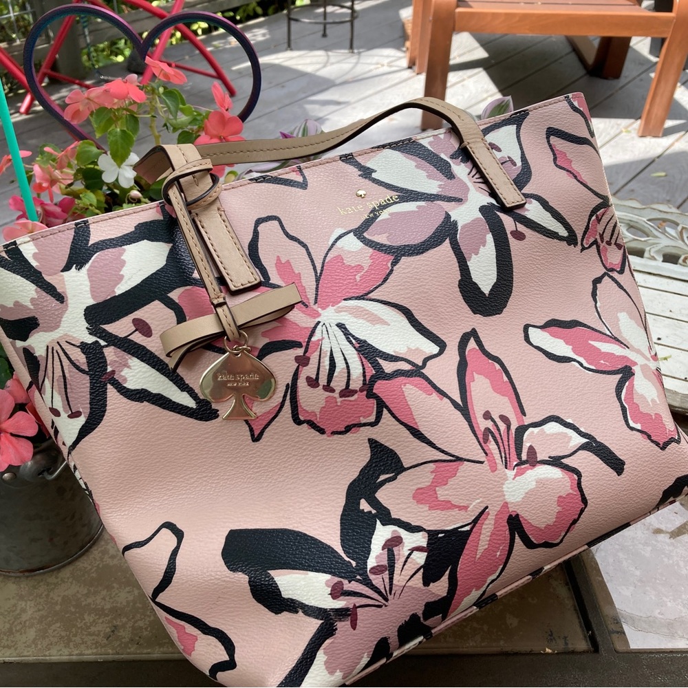 Kate Spade purse, pink, black, white